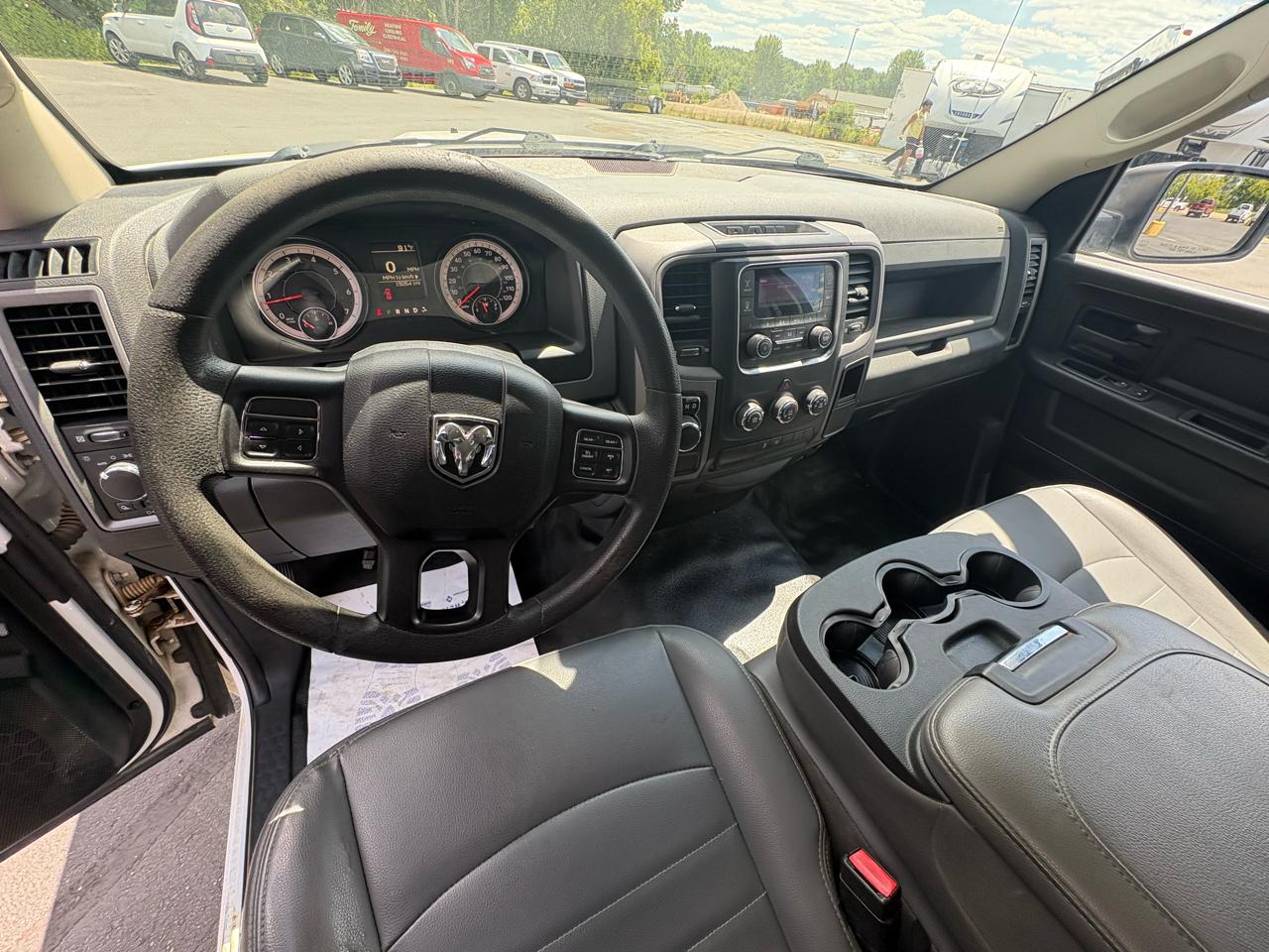 RAM 1500 Tradesman 4x2 Quad Cab 6'4" Box 2018