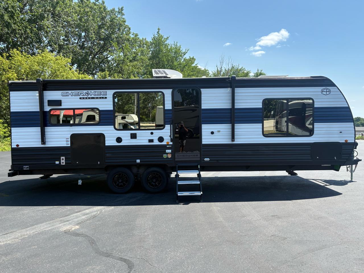 Forest River Cherokee  2025