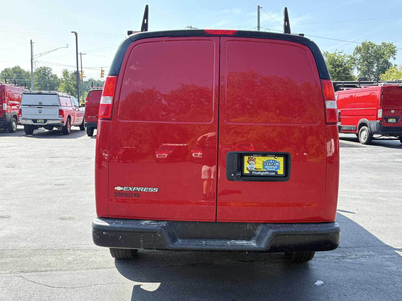 Chevrolet Express Cargo Van RWD 2500 135" 2021