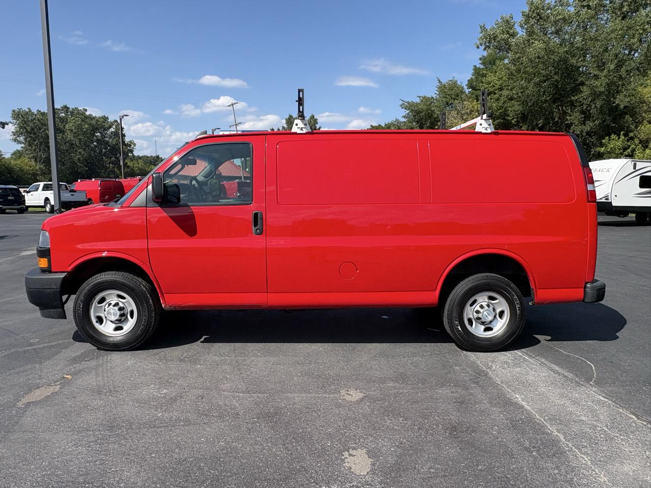 Chevrolet Express Cargo Van RWD 2500 135" 2021