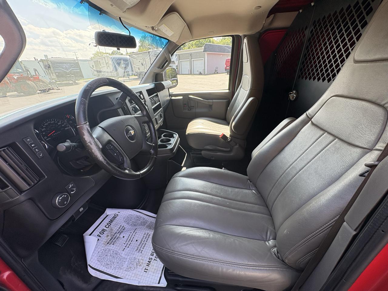 Chevrolet Express Cargo Van RWD 2500 135" 2021