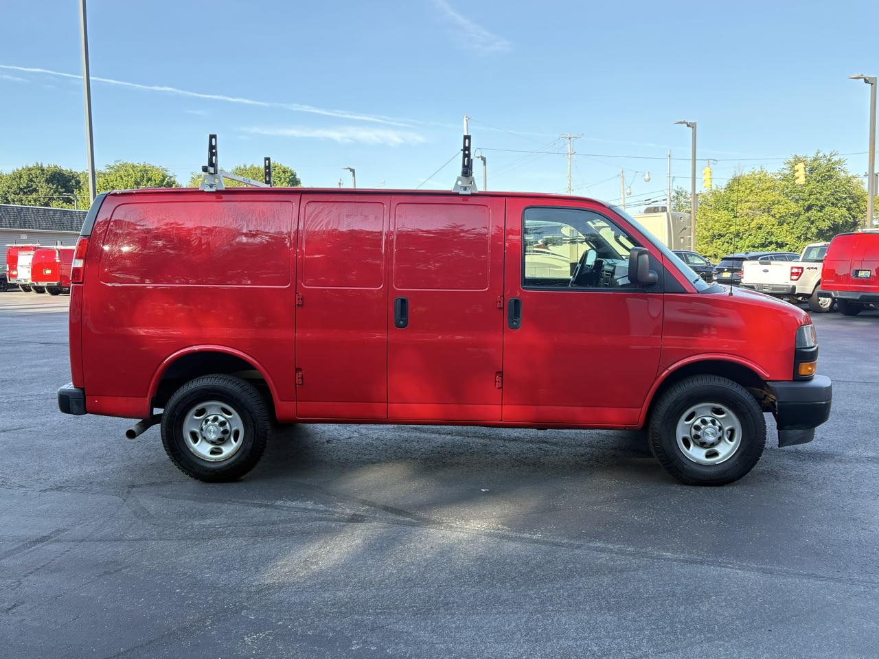 Chevrolet Express Cargo Van RWD 2500 135" 2021