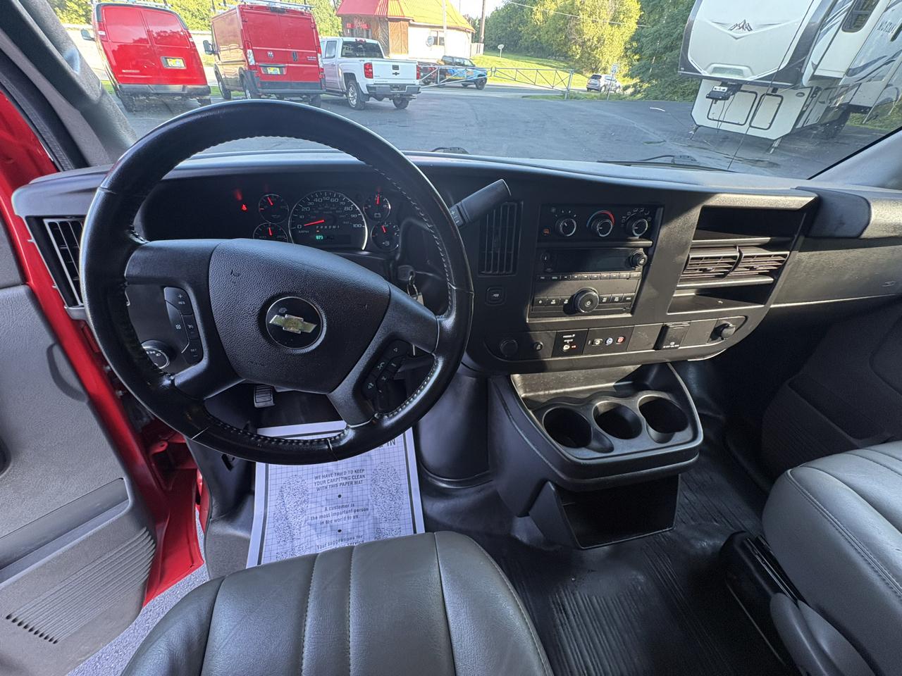 Chevrolet Express Cargo Van RWD 2500 135" 2021