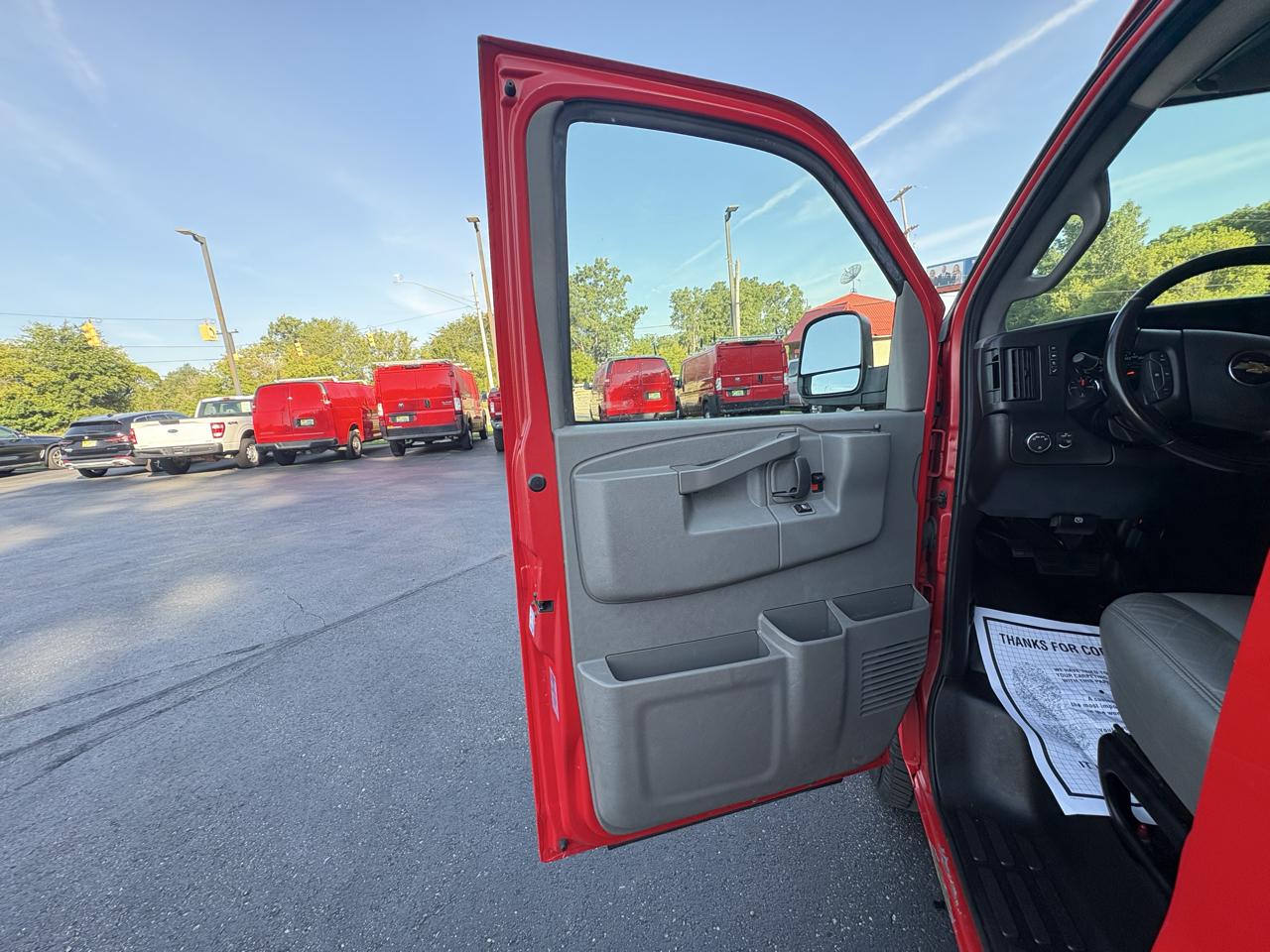 Chevrolet Express Cargo Van RWD 2500 135" 2021