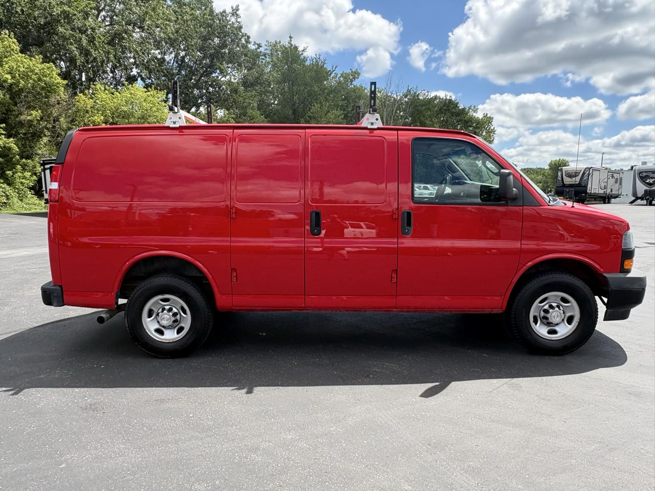 Chevrolet Express Cargo Van RWD 2500 135" 2021