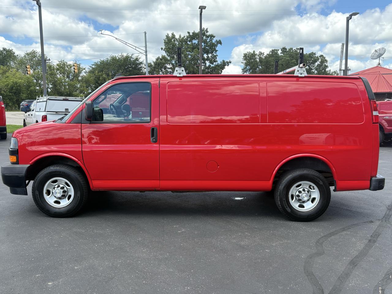 Chevrolet Express Cargo Van RWD 2500 135" 2021