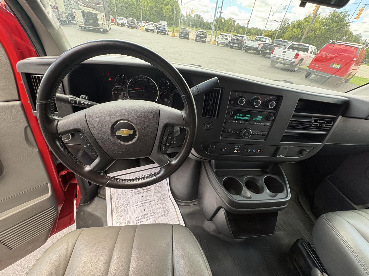 Chevrolet Express Cargo Van RWD 2500 135" 2021