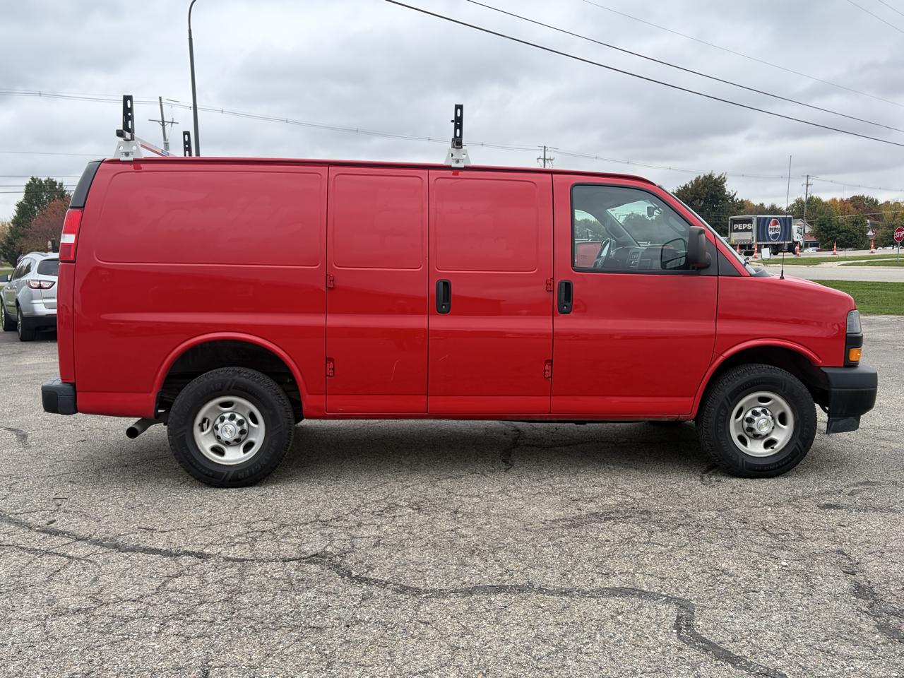 Chevrolet Express Cargo Van RWD 2500 135" 2021