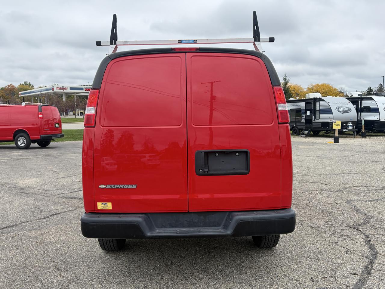 Chevrolet Express Cargo Van RWD 2500 135" 2021