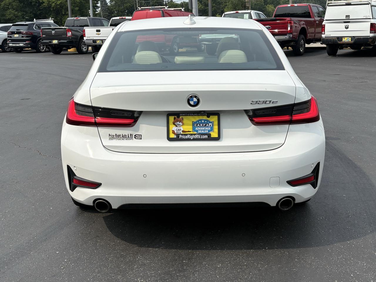 BMW 3 Series 330e Plug-In Hybrid 2021
