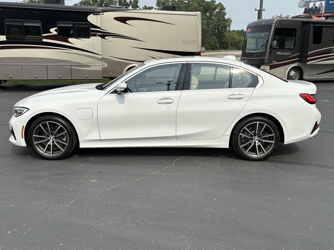 BMW 3 Series 330e Plug-In Hybrid 2021