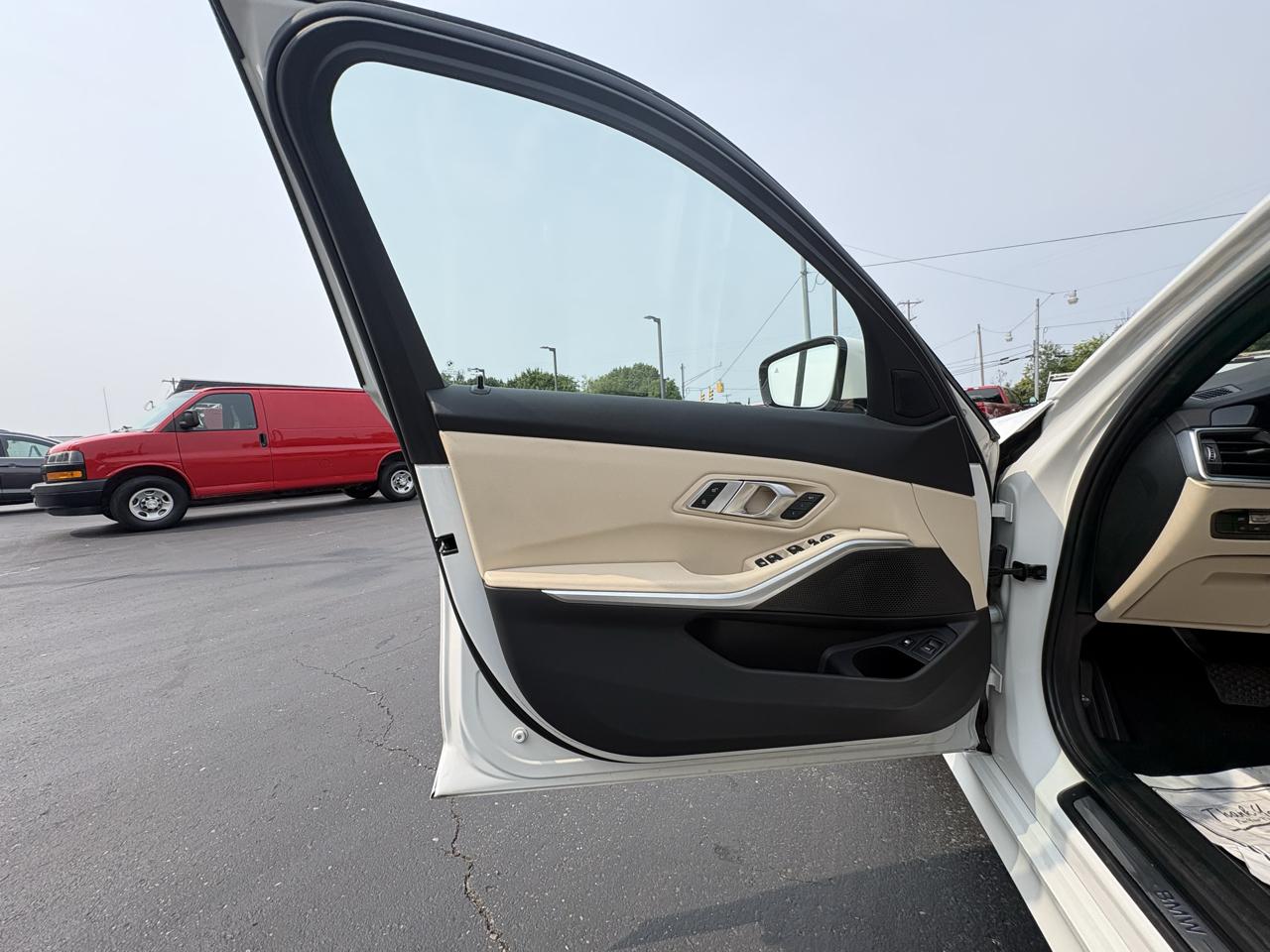 BMW 3 Series 330e Plug-In Hybrid 2021