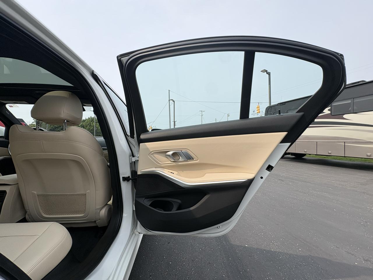 BMW 3 Series 330e Plug-In Hybrid 2021