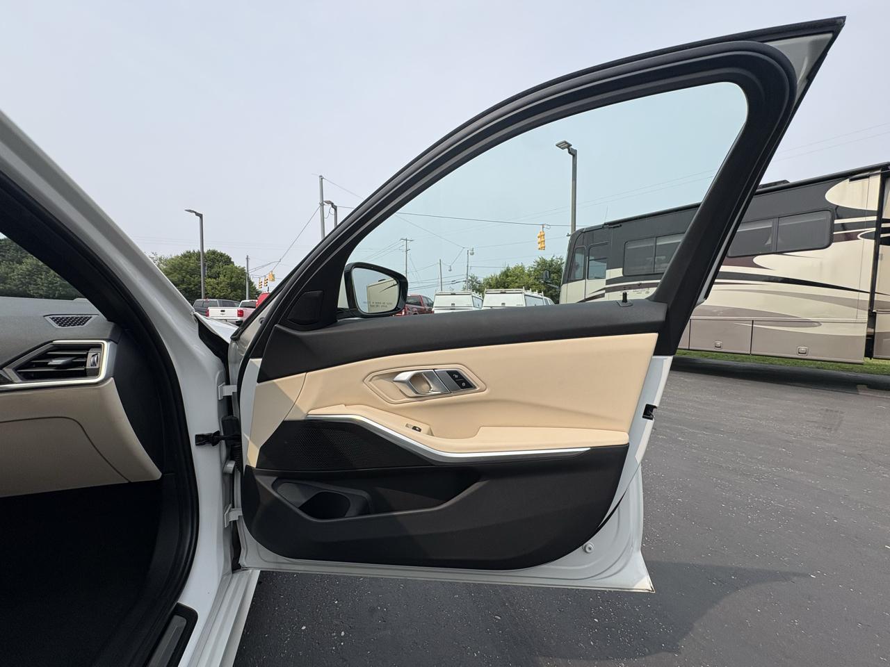 BMW 3 Series 330e Plug-In Hybrid 2021