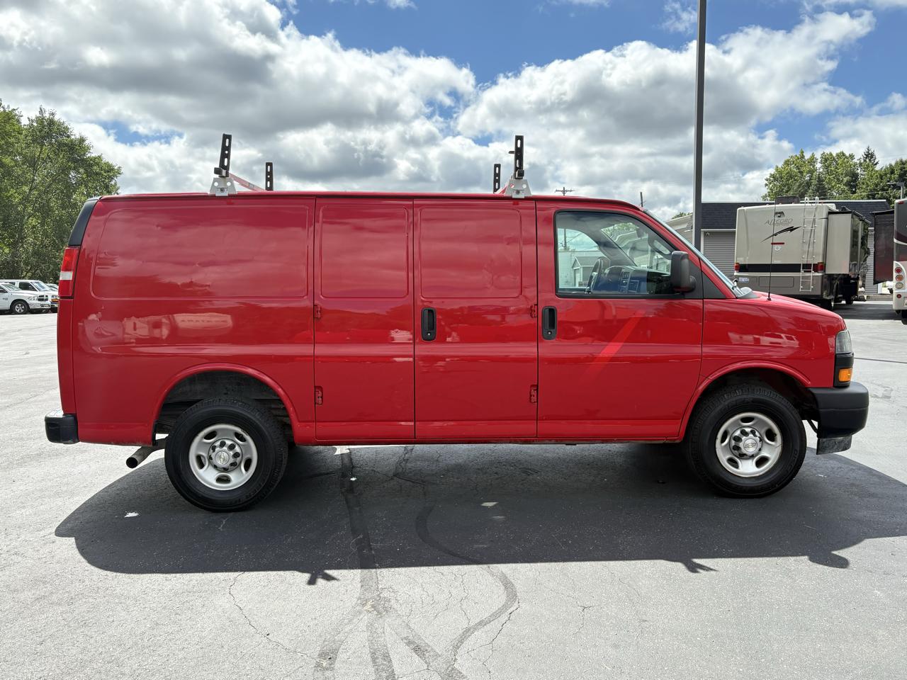 Chevrolet Express Cargo Van RWD 2500 135" 2021
