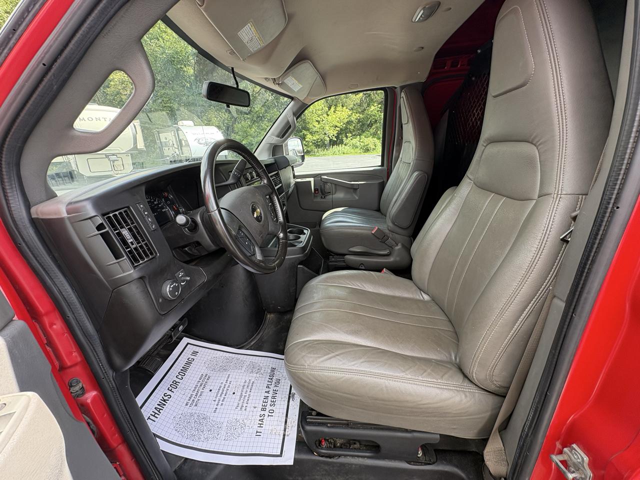 Chevrolet Express Cargo Van RWD 2500 135" 2021
