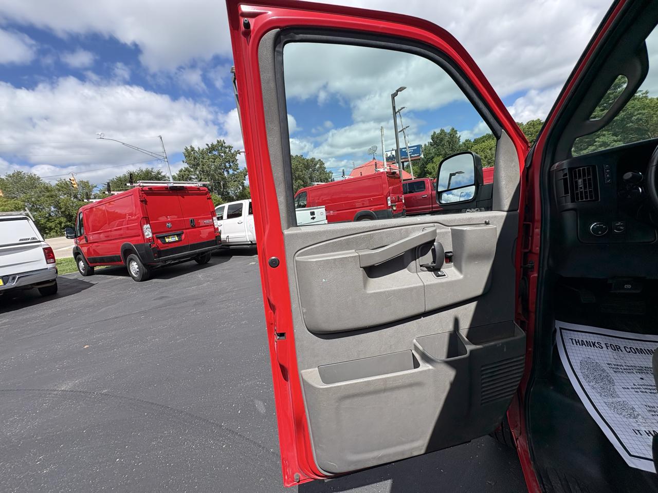Chevrolet Express Cargo Van RWD 2500 135" 2021