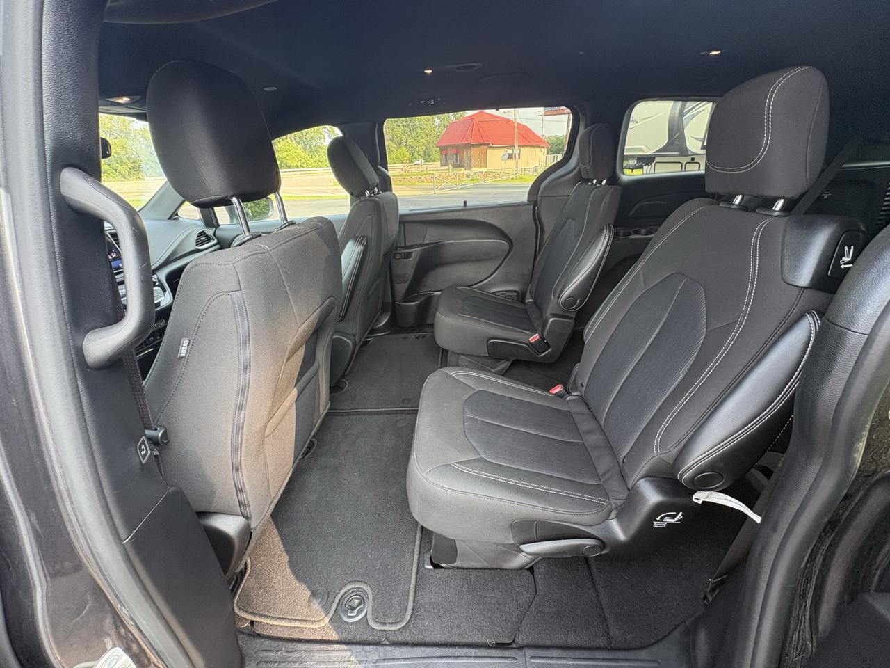 Chrysler Pacifica Touring AWD 2022