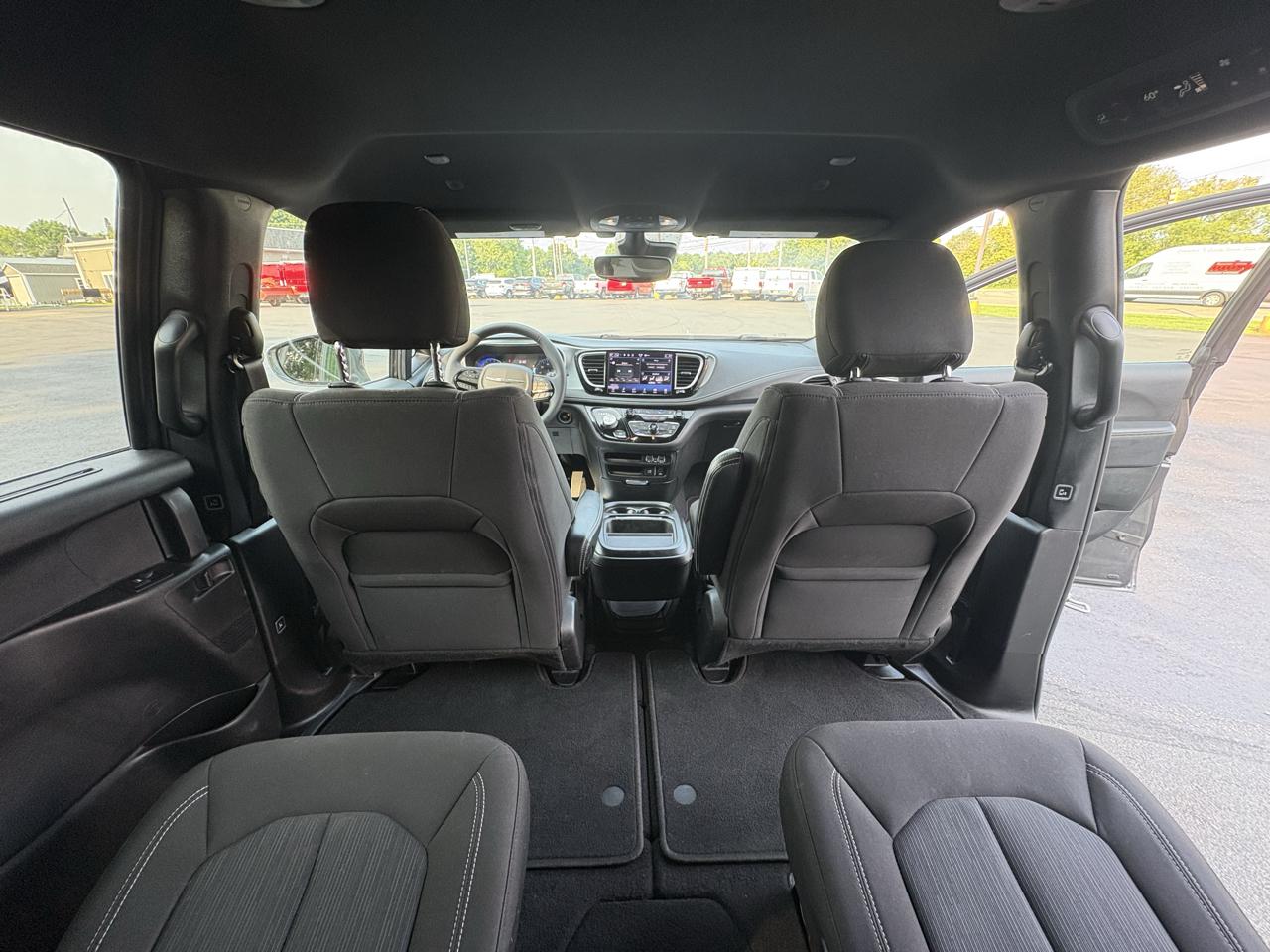 Chrysler Pacifica Touring AWD 2022