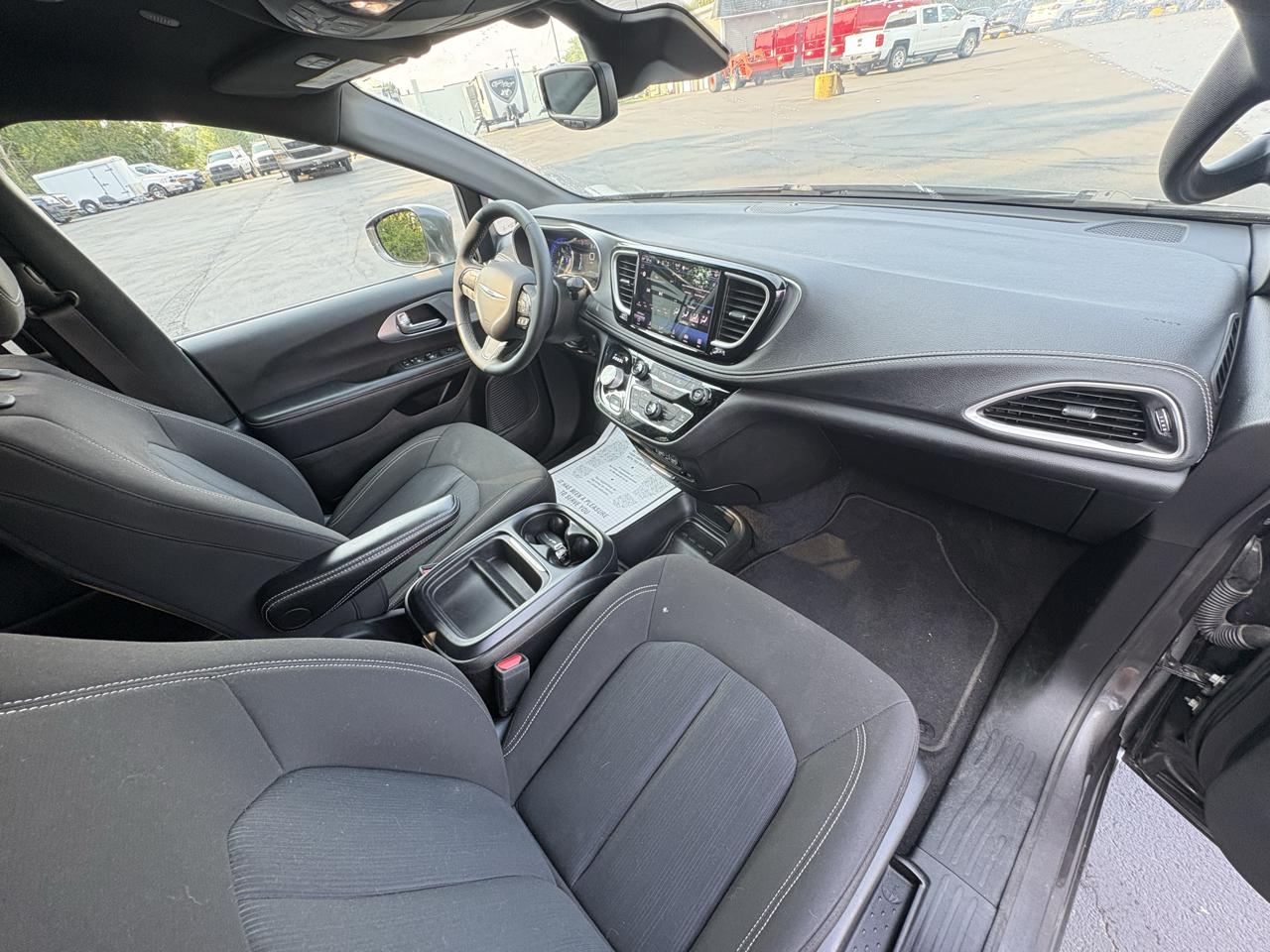 Chrysler Pacifica Touring AWD 2022