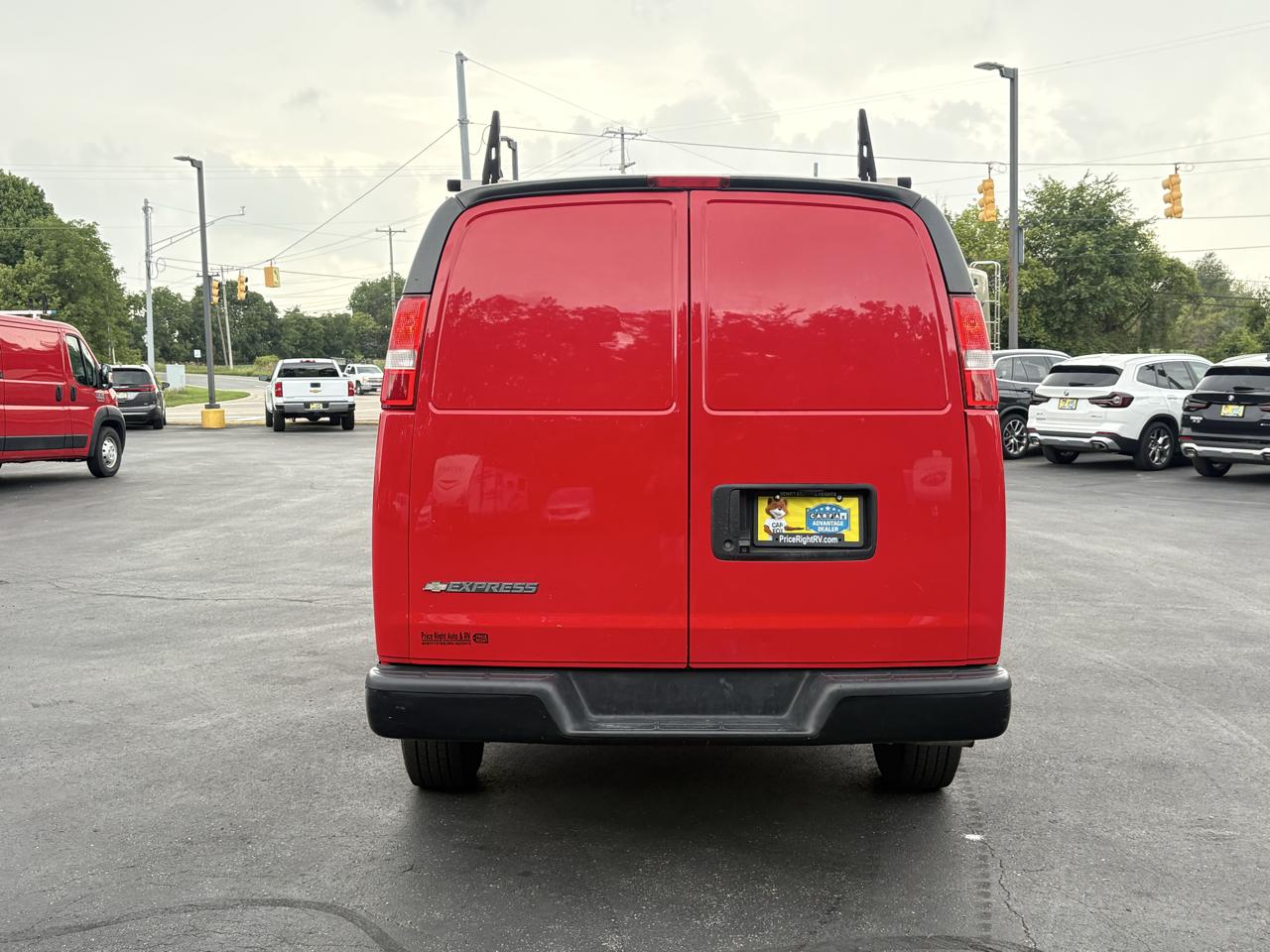 Chevrolet Express Cargo Van RWD 2500 135" 2021