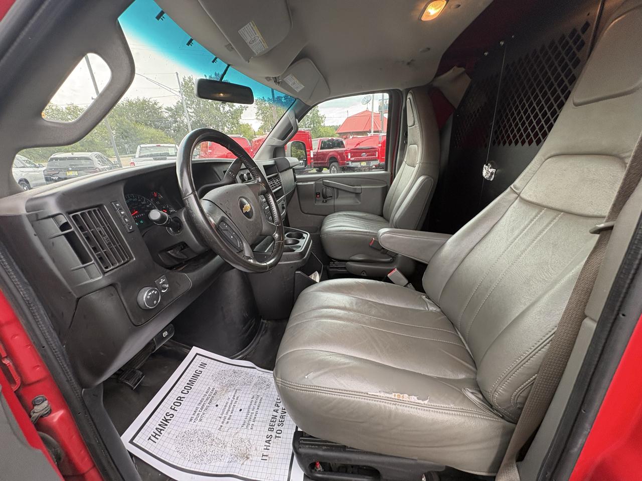 Chevrolet Express Cargo Van RWD 2500 135" 2021