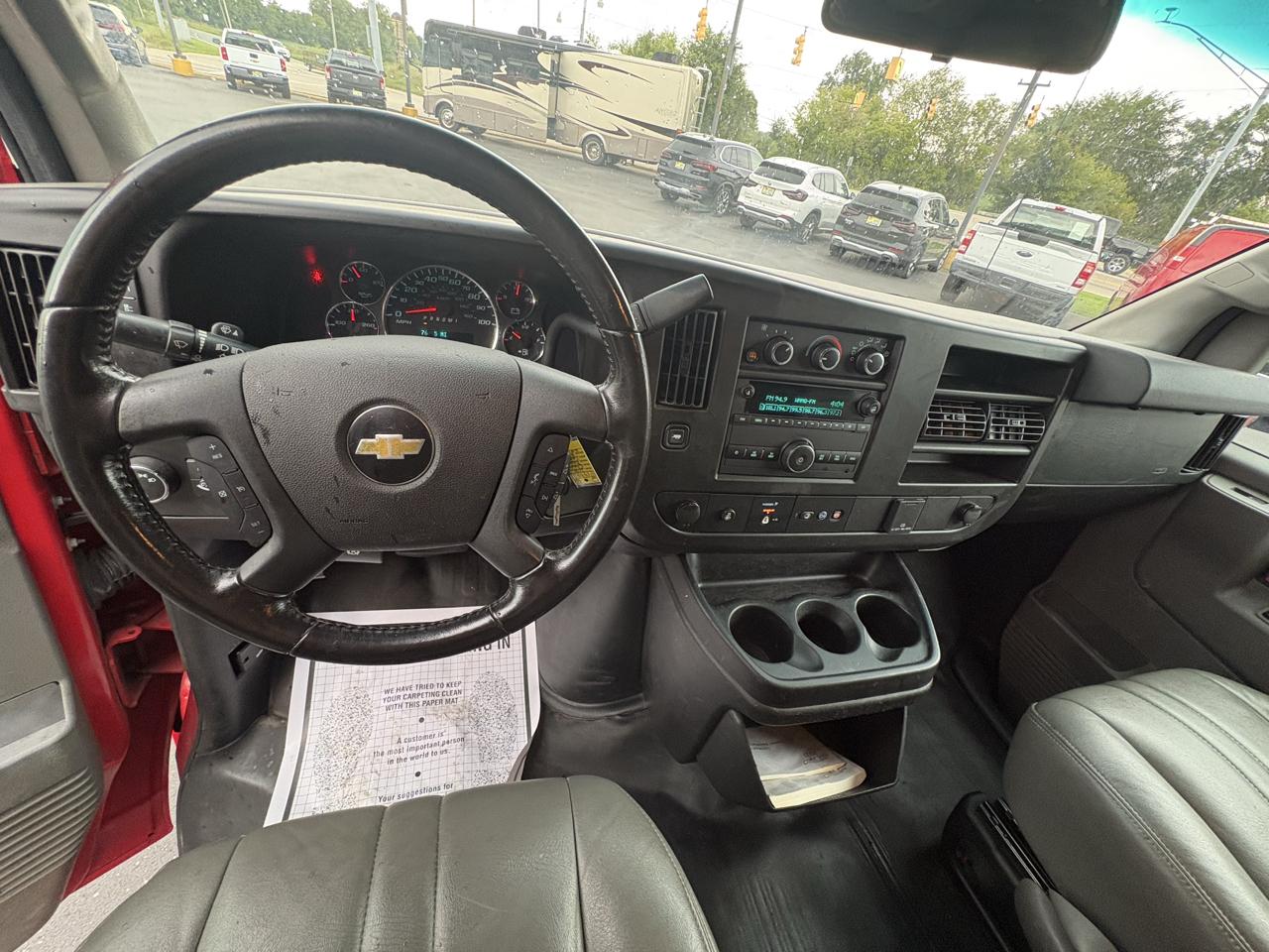 Chevrolet Express Cargo Van RWD 2500 135" 2021