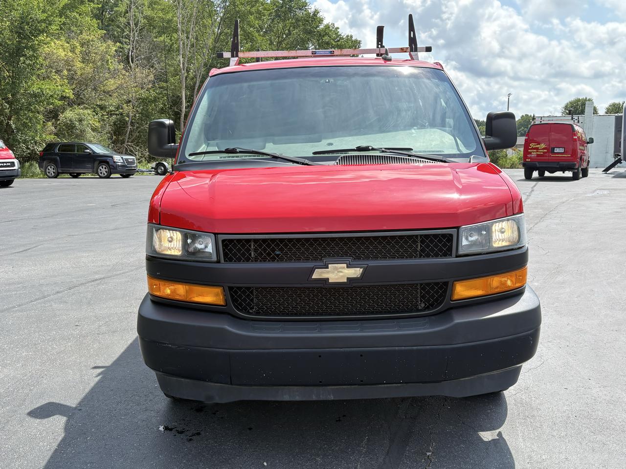 Chevrolet Express Cargo Van RWD 2500 135" 2021
