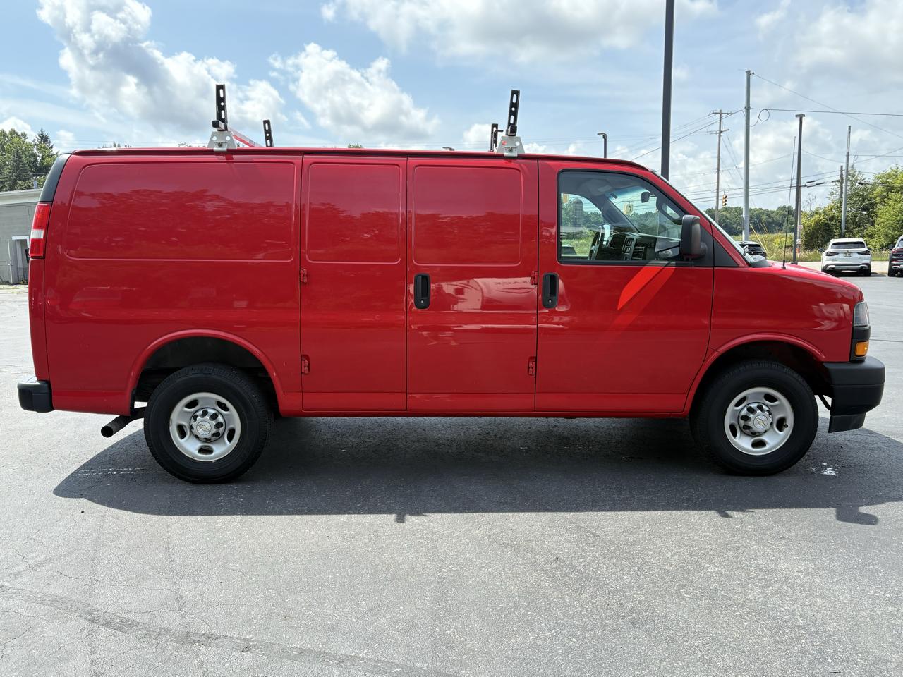 Chevrolet Express Cargo Van RWD 2500 135" 2021