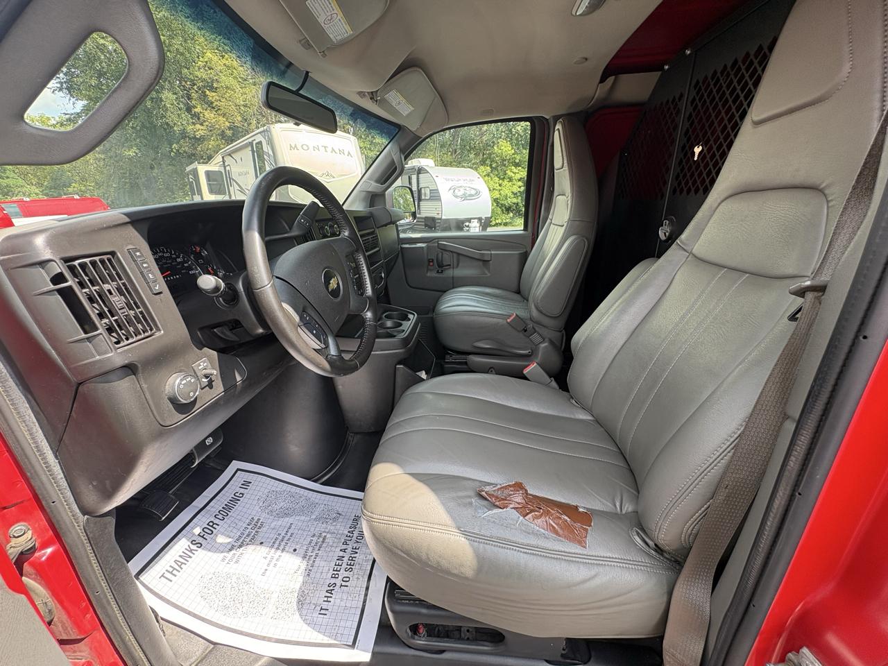 Chevrolet Express Cargo Van RWD 2500 135" 2021