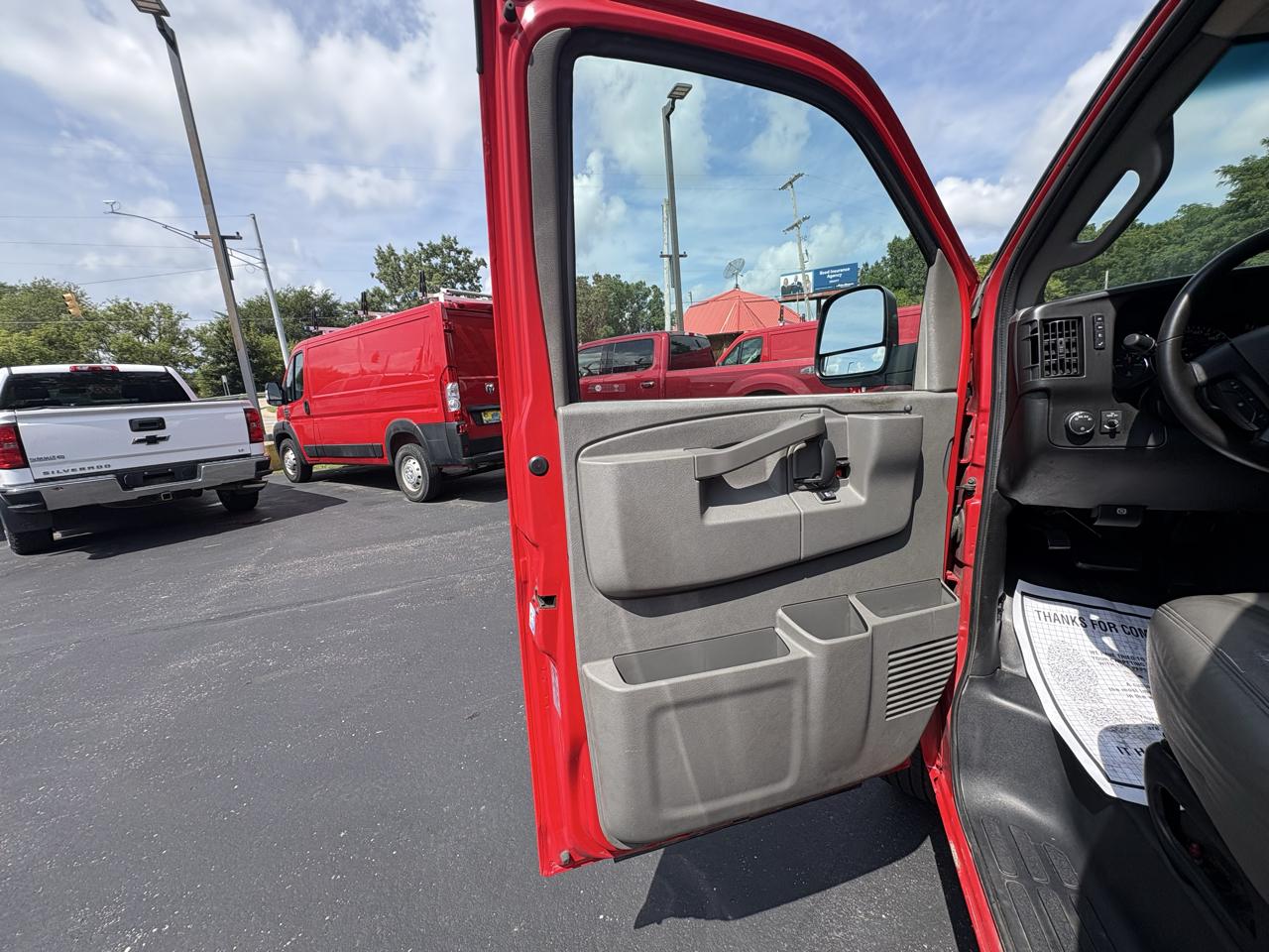 Chevrolet Express Cargo Van RWD 2500 135" 2021