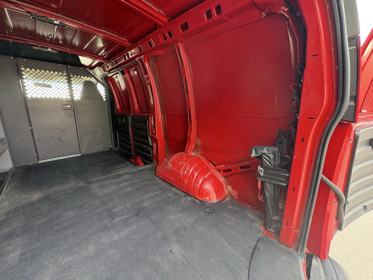 Chevrolet Express Cargo Van RWD 2500 135" 2021