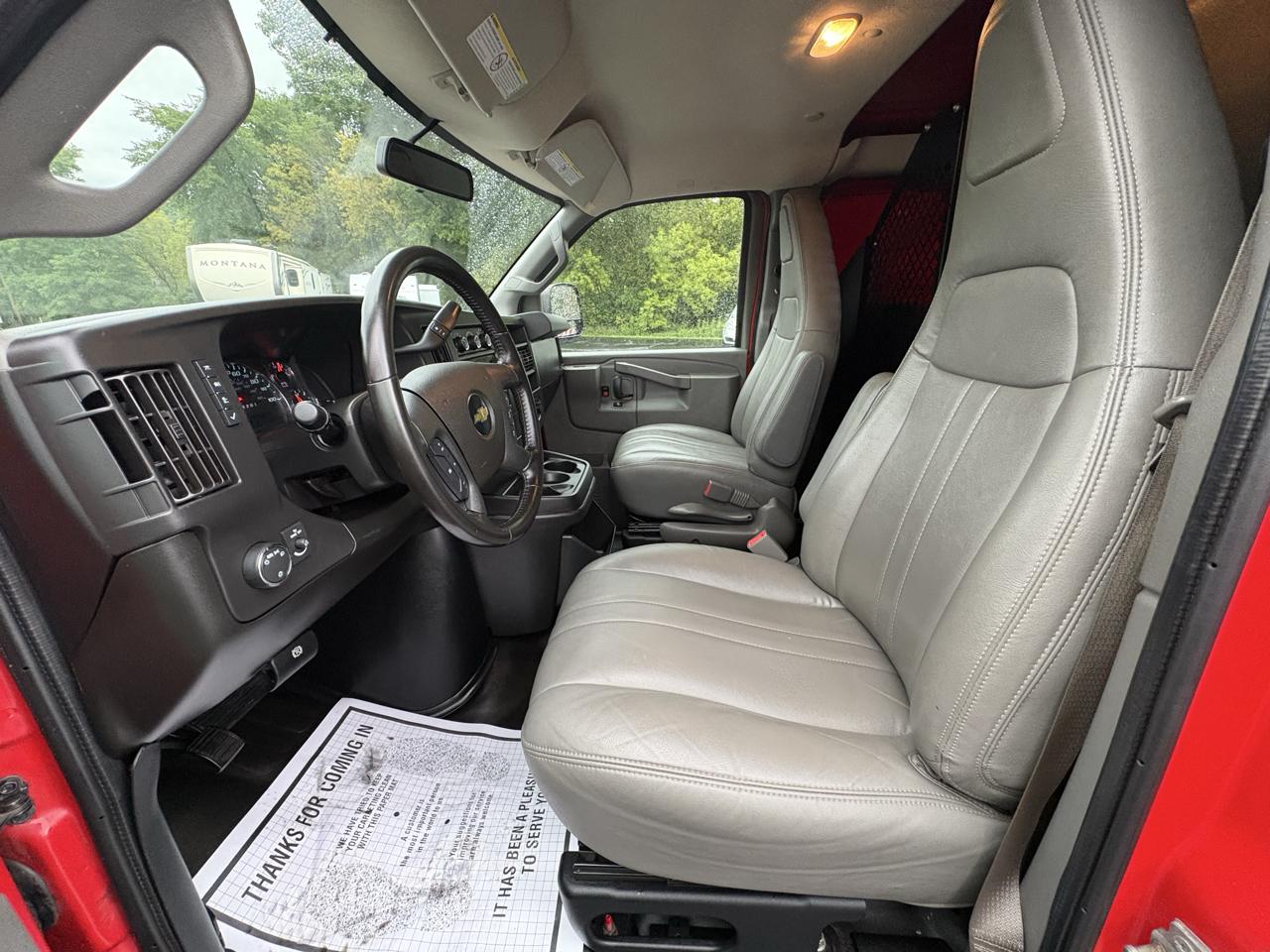 Chevrolet Express Cargo Van RWD 2500 135" 2021