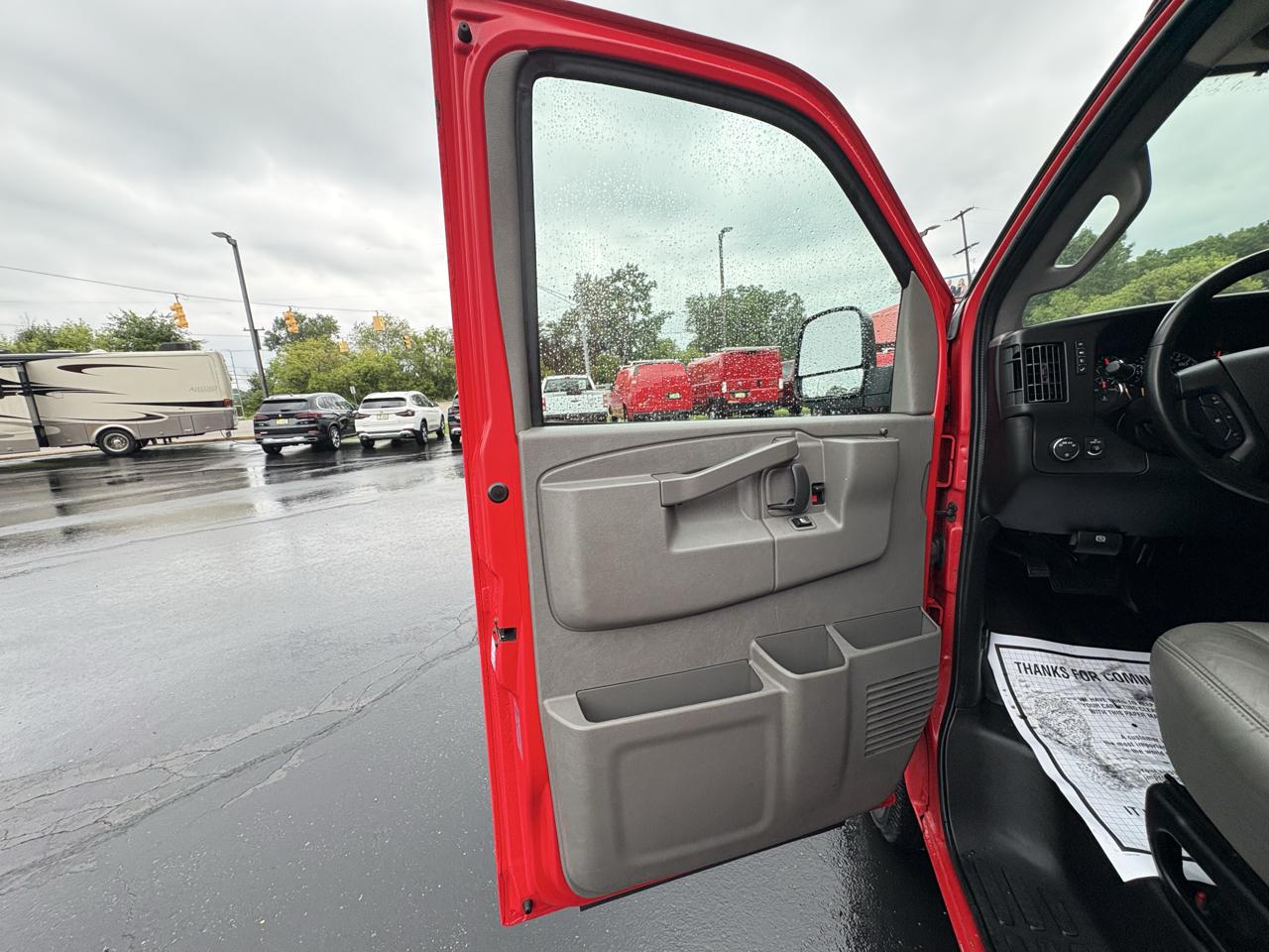 Chevrolet Express Cargo Van RWD 2500 135" 2021
