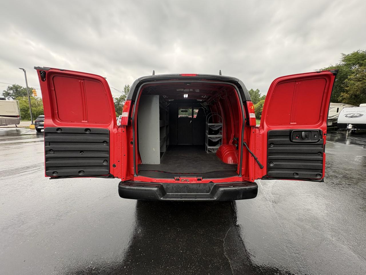 Chevrolet Express Cargo Van RWD 2500 135" 2021