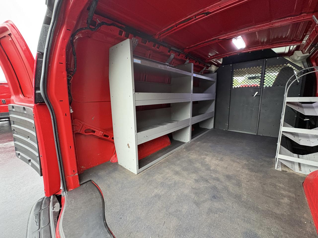 Chevrolet Express Cargo Van RWD 2500 135" 2021
