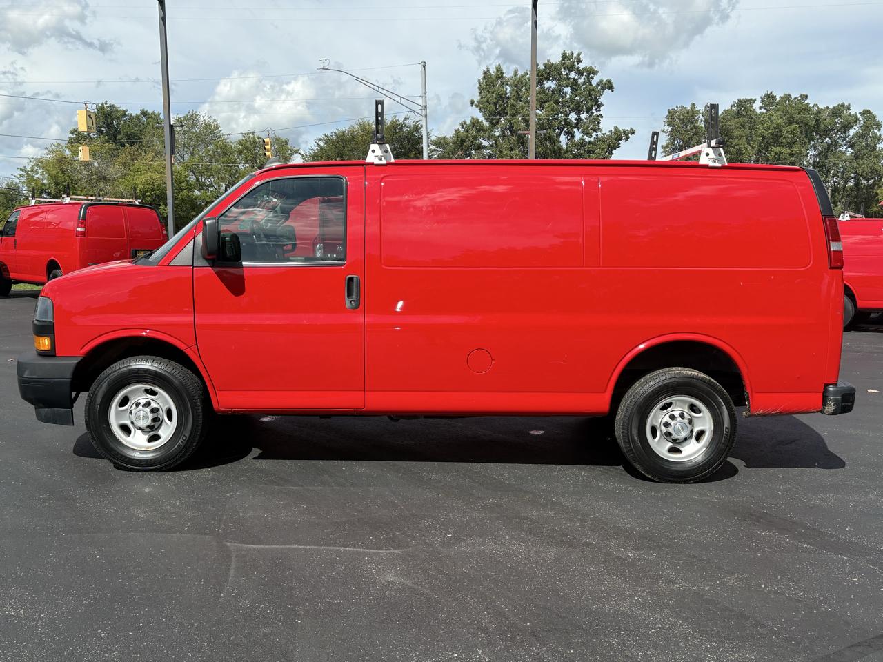 Chevrolet Express Cargo Van RWD 2500 135" 2021