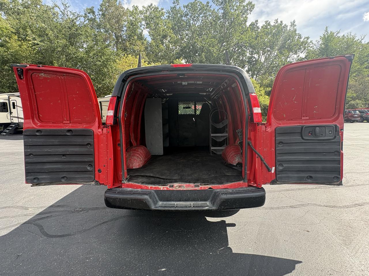 Chevrolet Express Cargo Van RWD 2500 135" 2021
