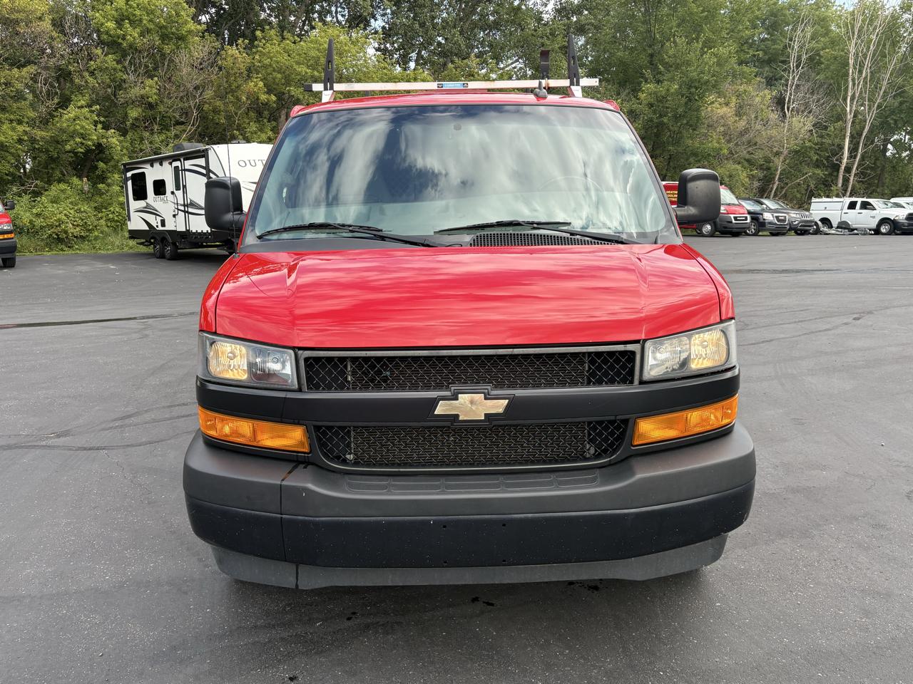 Chevrolet Express Cargo Van RWD 2500 135" 2021
