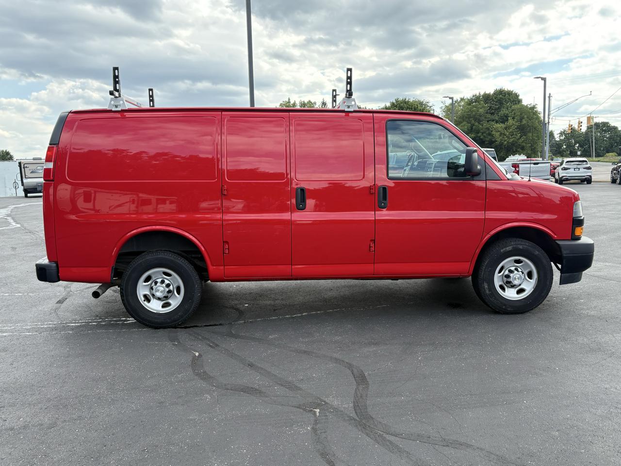 Chevrolet Express Cargo Van RWD 2500 135" 2021