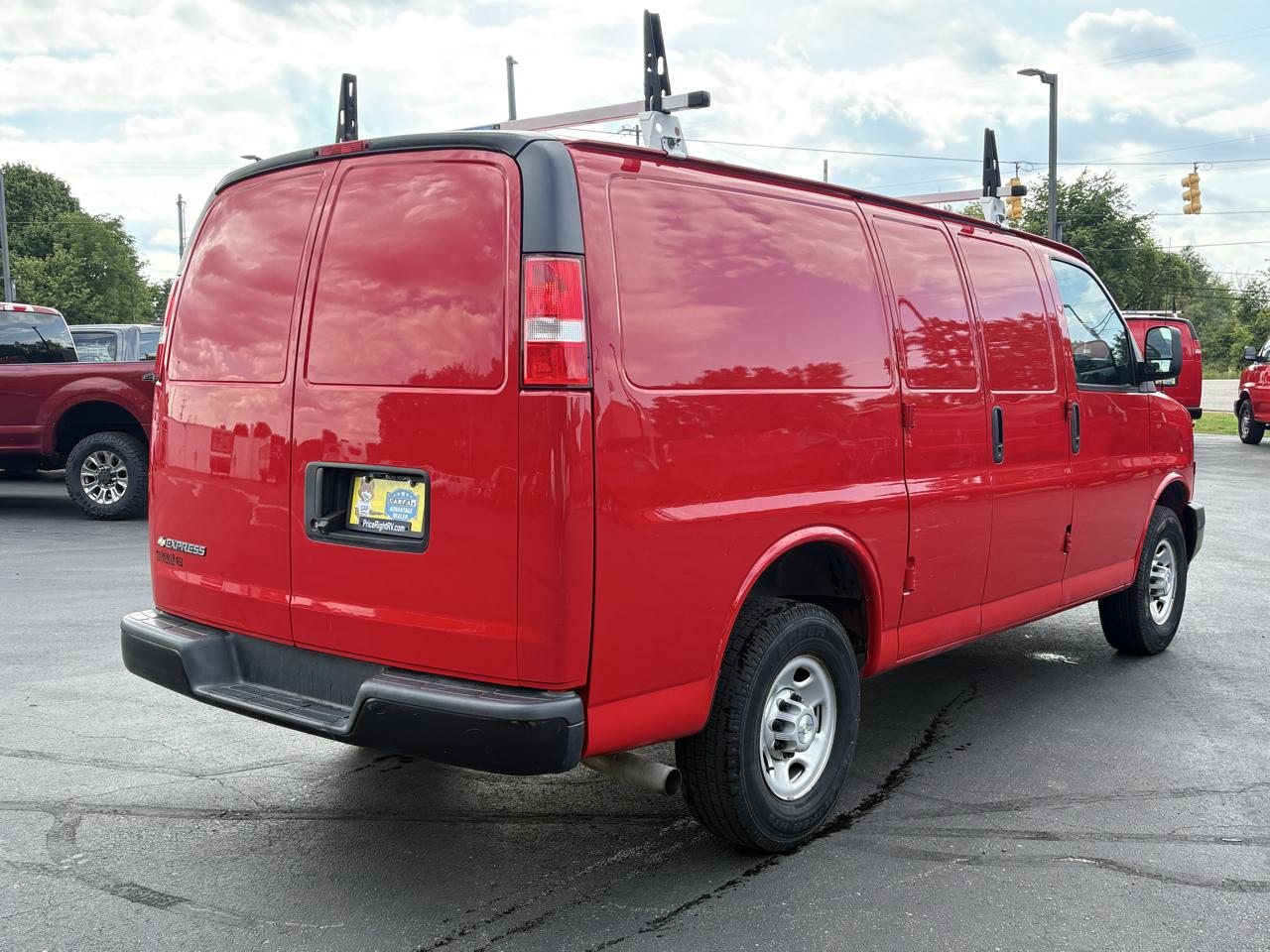 Chevrolet Express Cargo Van RWD 2500 135" 2021