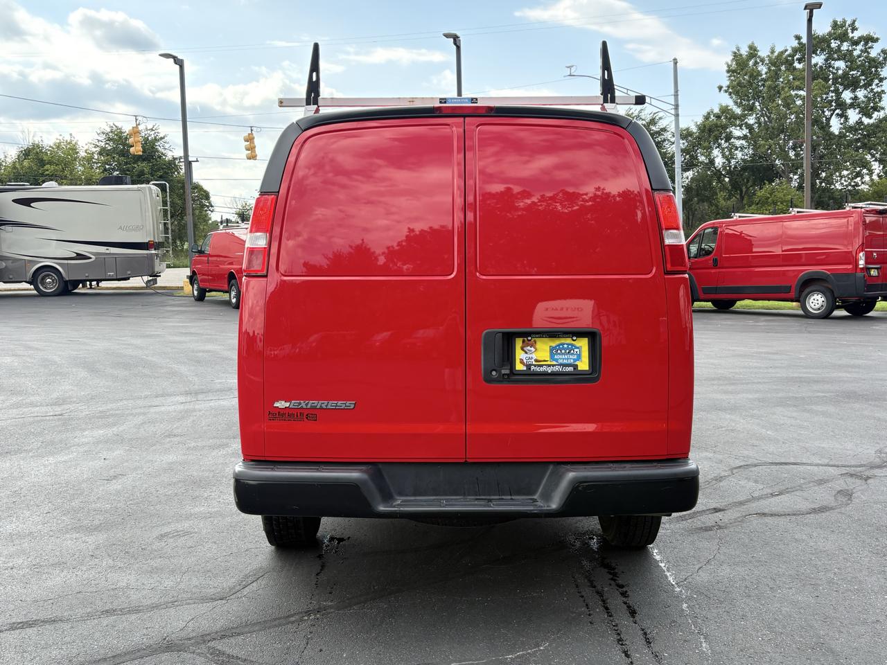 Chevrolet Express Cargo Van RWD 2500 135" 2021