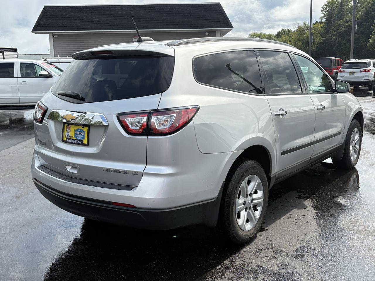 Chevrolet Traverse FWD 4dr LS 2016