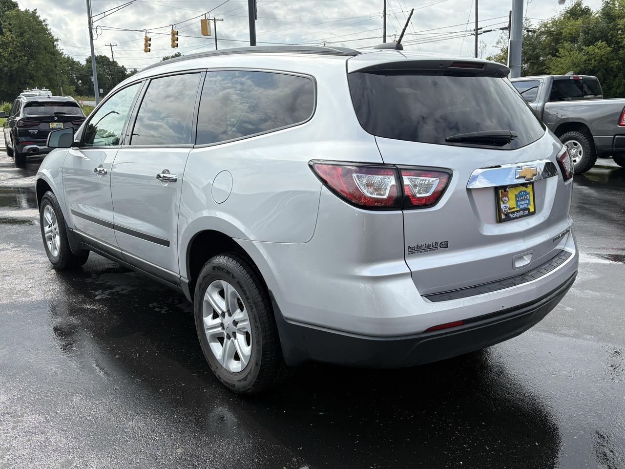 Chevrolet Traverse FWD 4dr LS 2016