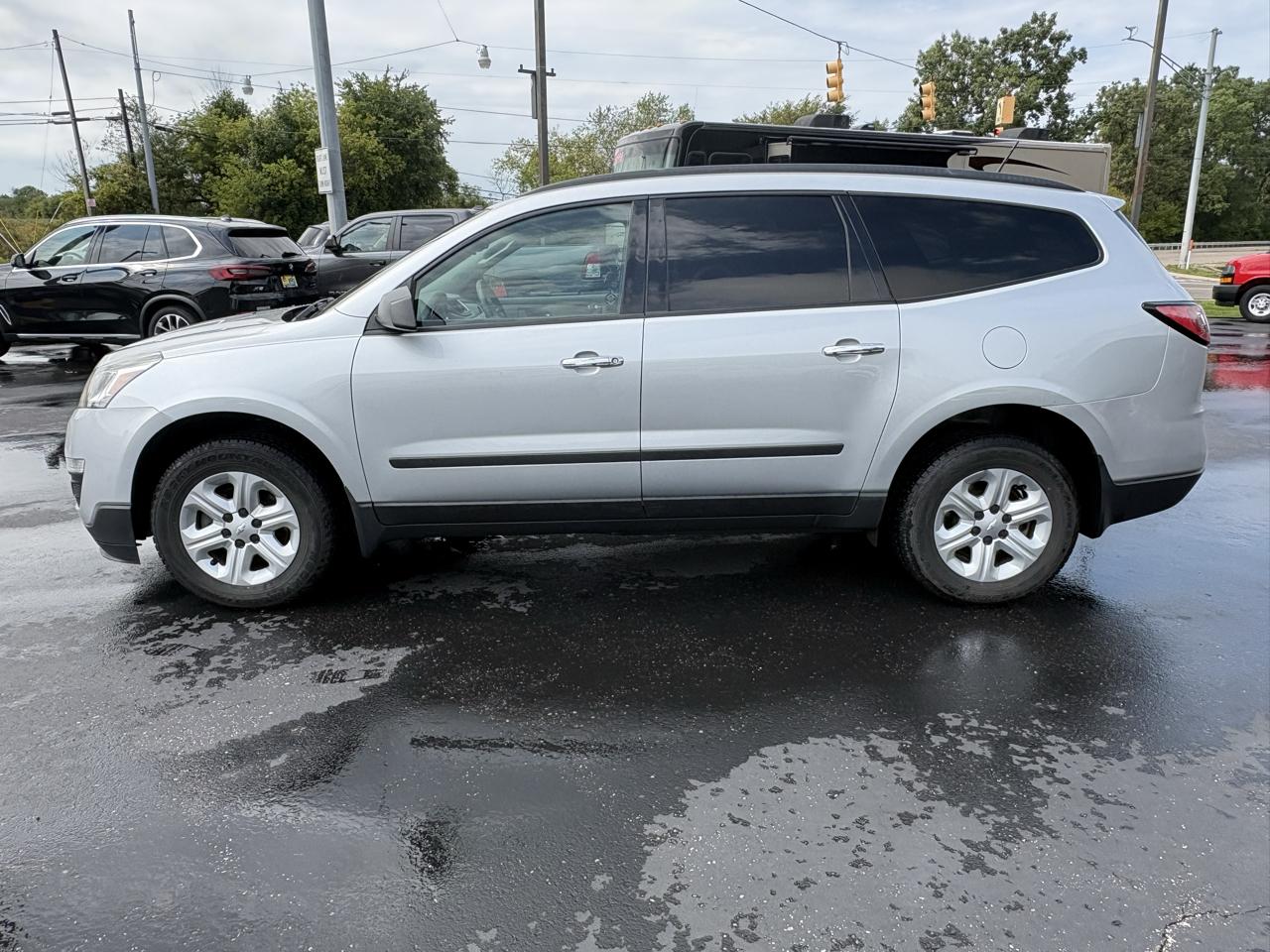 Chevrolet Traverse FWD 4dr LS 2016
