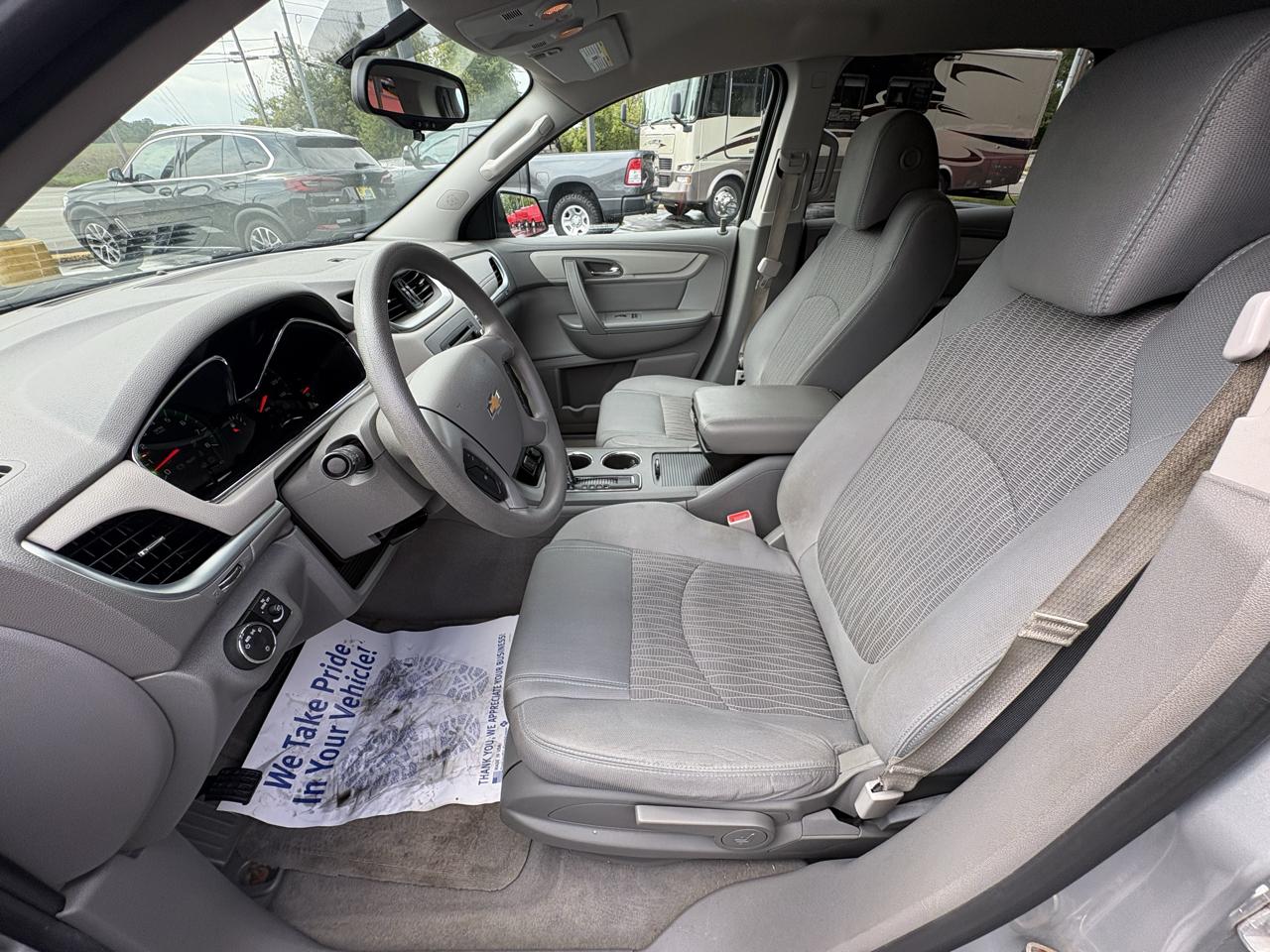 Chevrolet Traverse FWD 4dr LS 2016