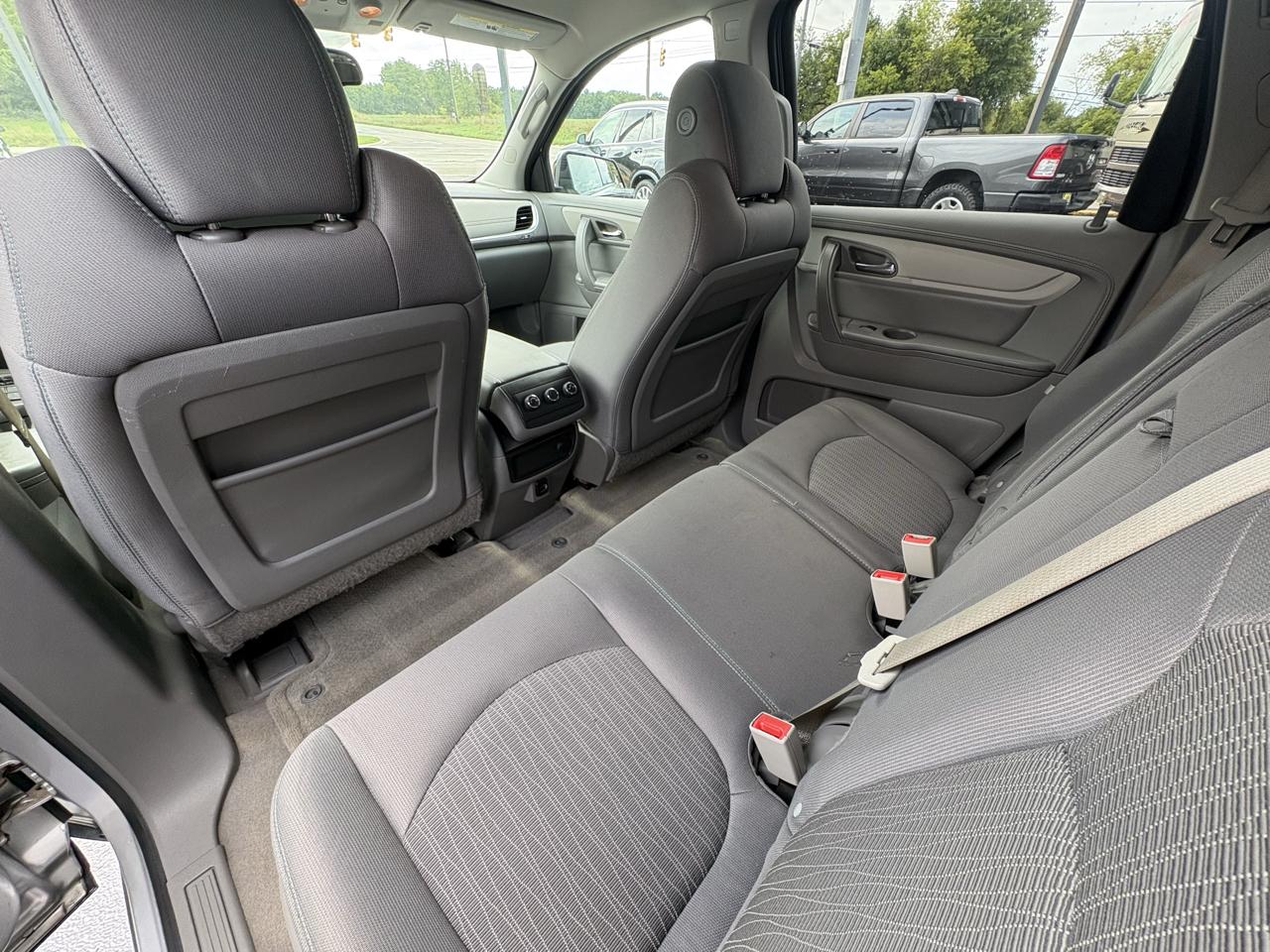 Chevrolet Traverse FWD 4dr LS 2016