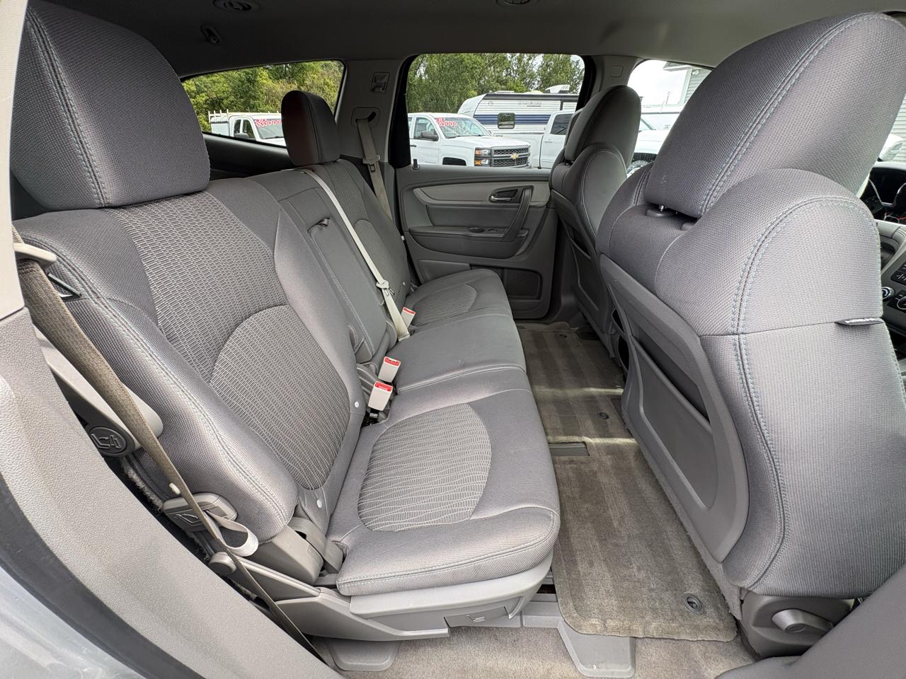 Chevrolet Traverse FWD 4dr LS 2016