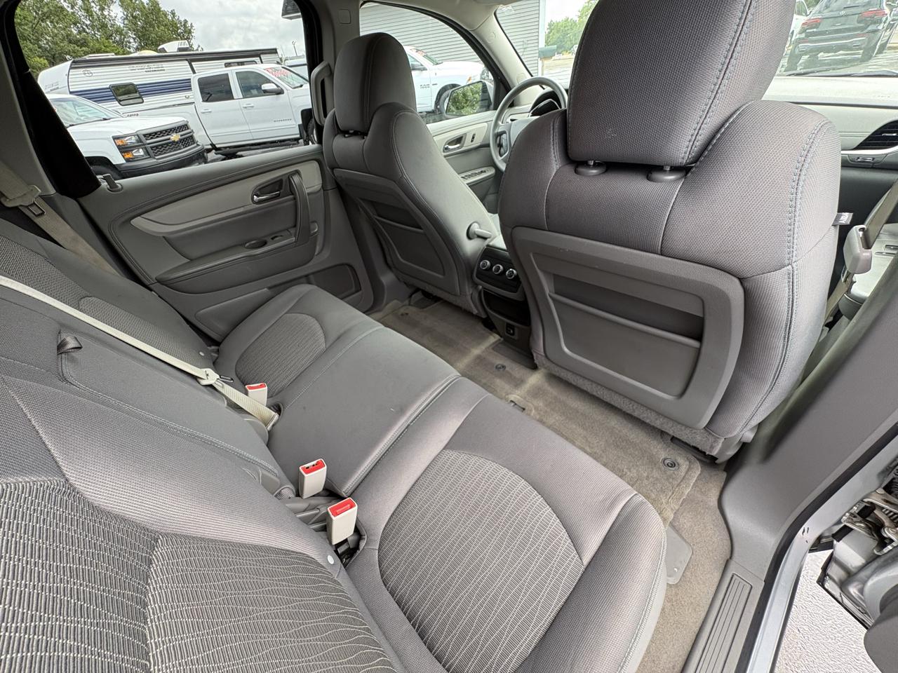 Chevrolet Traverse FWD 4dr LS 2016