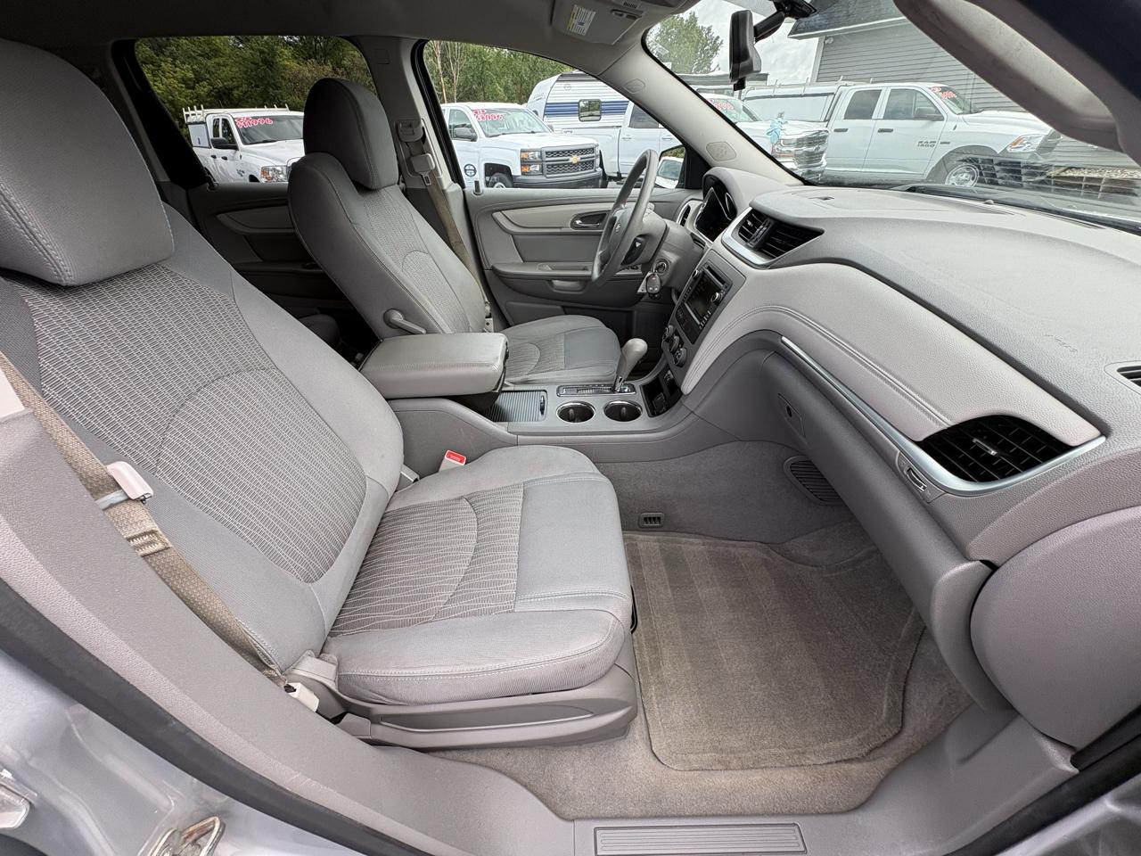 Chevrolet Traverse FWD 4dr LS 2016